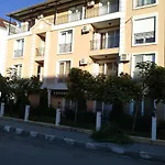 Gracia Apartament Ravda